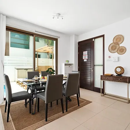 Willa Levanda Dreams 8 Paralimni