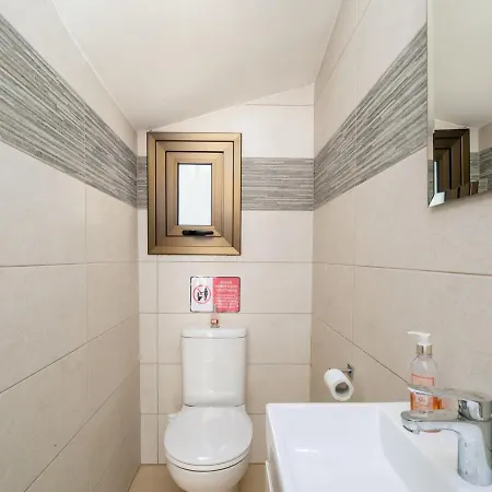 Willa Levanda Dreams 8 Paralimni