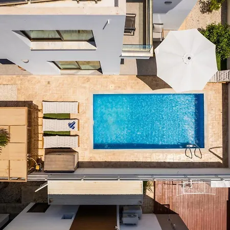 Willa Levanda Dreams 8 Paralimni